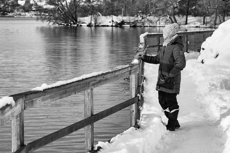 Affrontare la Depressione Invernale: Cause, Sintomi e Rimedi dopo le Feste Natalizie